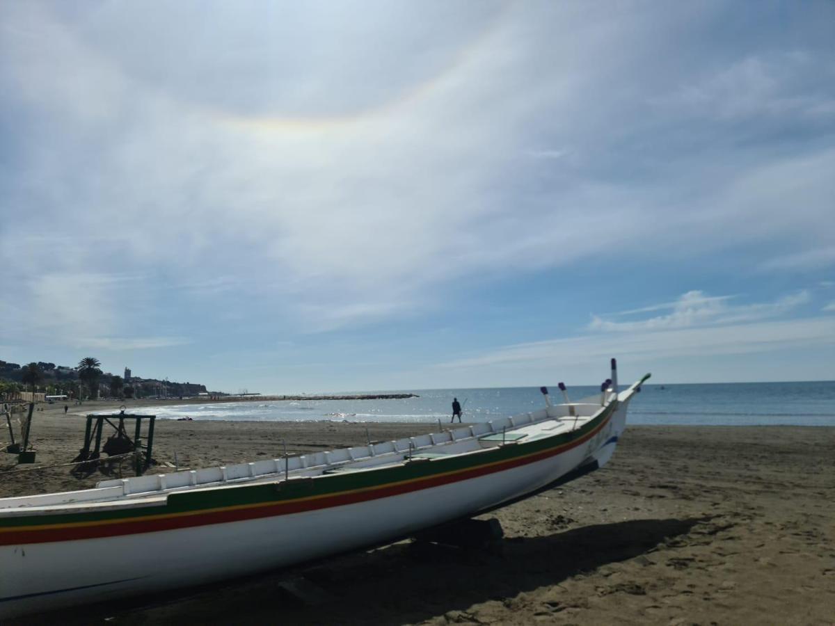 Apartament Apartamento Cerca De La Playa Malaga Zewnętrze zdjęcie